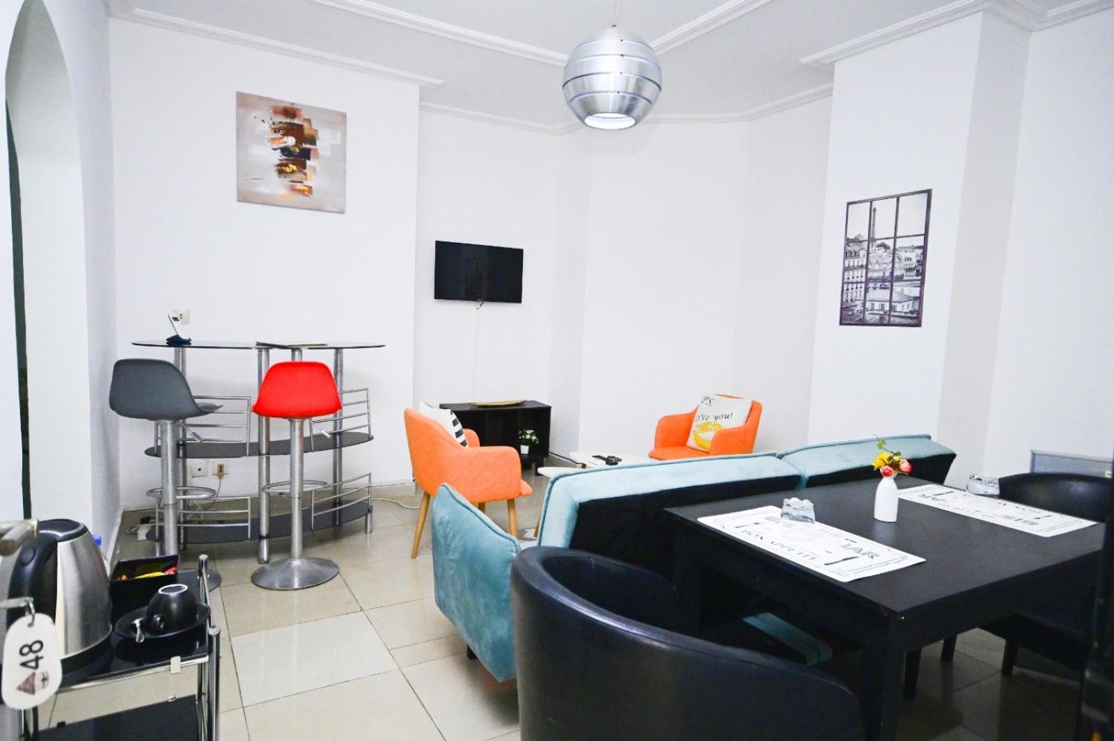 Hotel Djigui Abidjan Buitenkant foto