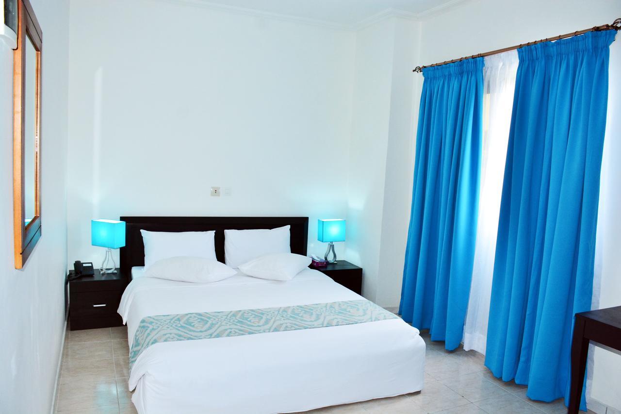 Hotel Djigui Abidjan Buitenkant foto