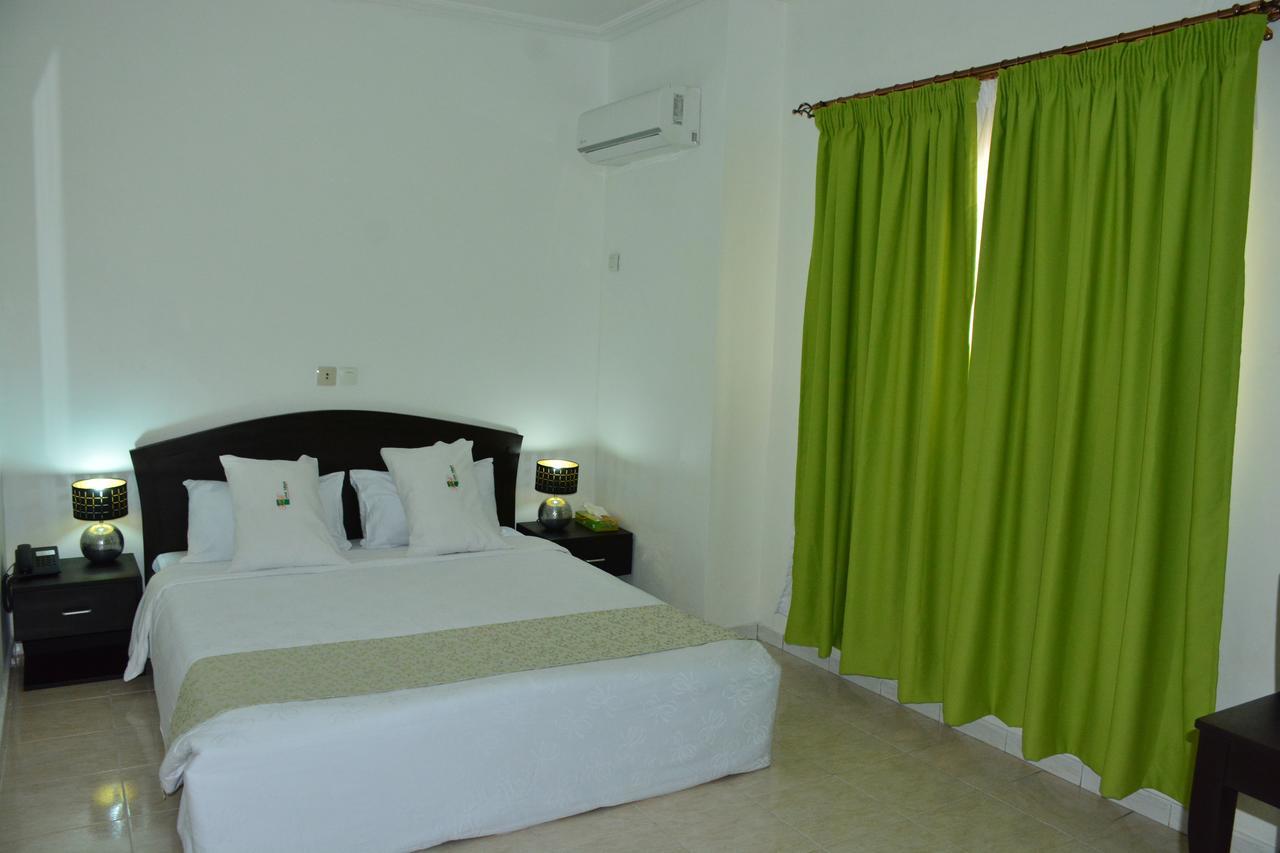Hotel Djigui Abidjan Buitenkant foto